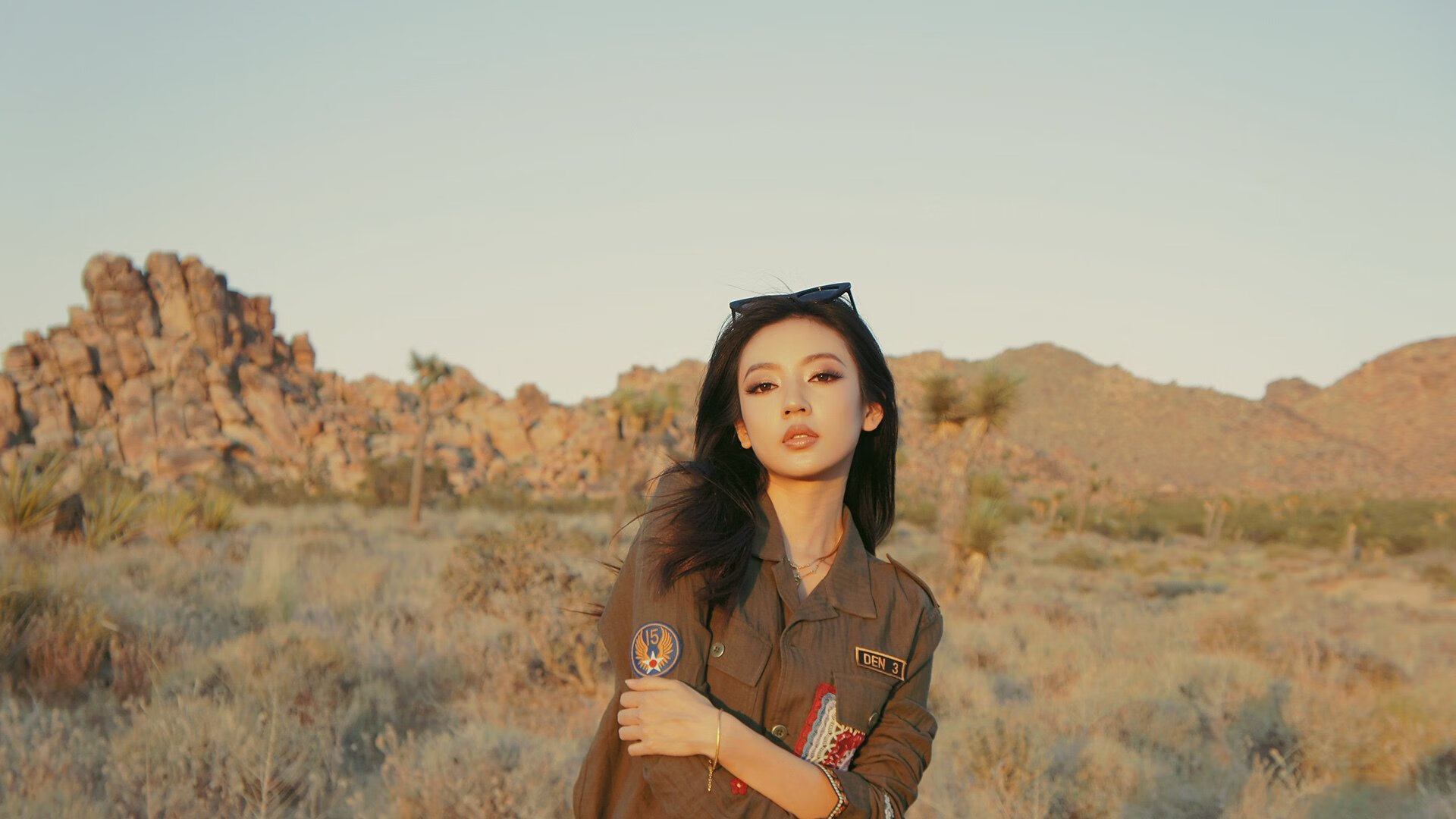 “腰旗美式橄榄球赛:东部新区赛场打造极限竞技新体验”