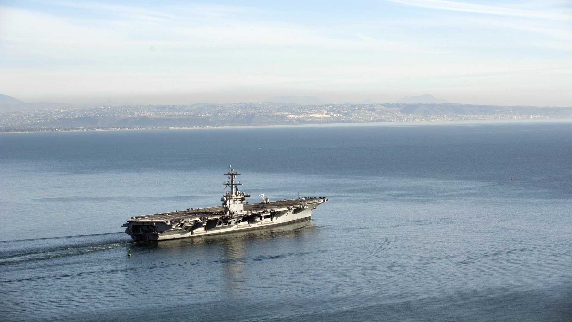 湖人赛前动员现场照片曝光充满斗志,湖人出场超燃