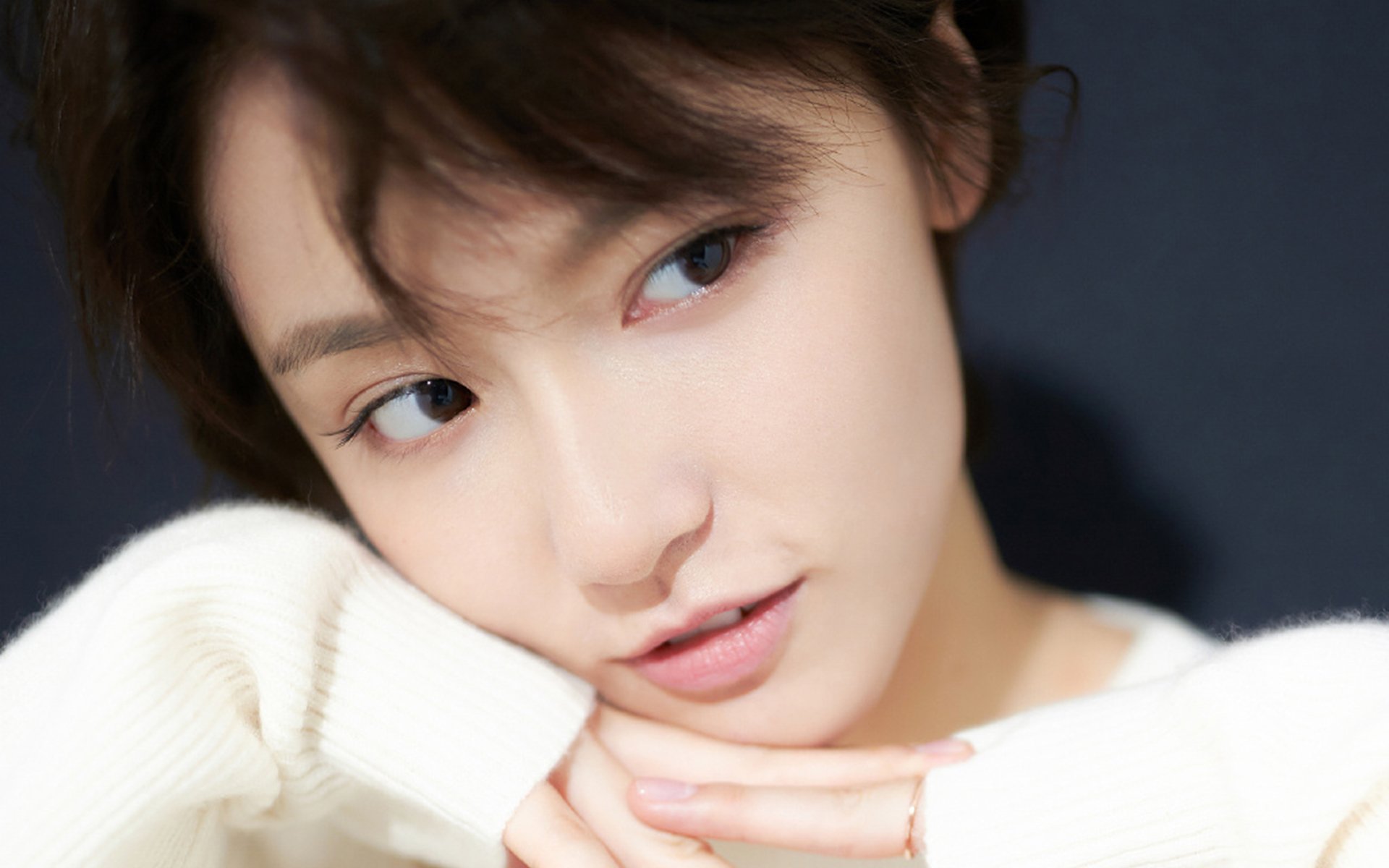 英格兰男子女子橄榄球队齐登热门榜单,英式女子橄榄球